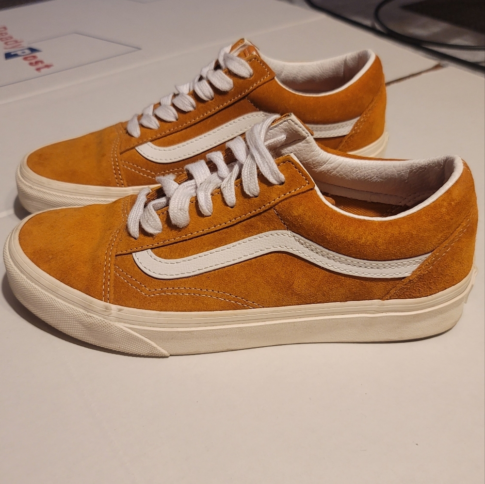 Old Skool Vans in Amber Suede-Size 7.5 Women's/6.0 Men's